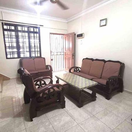 Mersing Fun Beach Home Services Εξωτερικό φωτογραφία