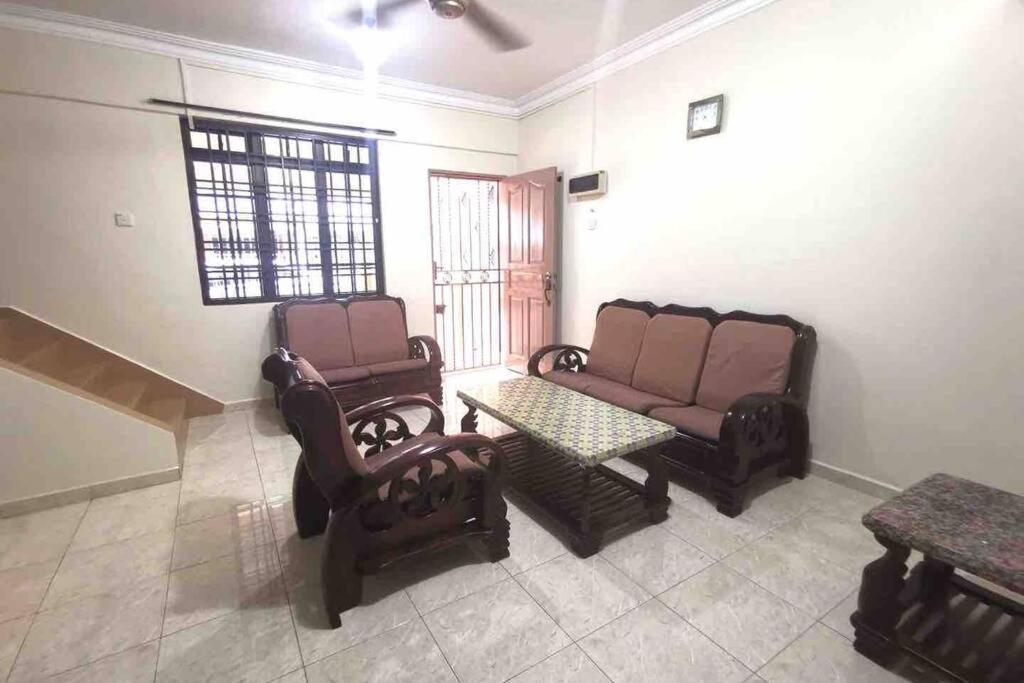 Mersing Fun Beach Home Services Εξωτερικό φωτογραφία
